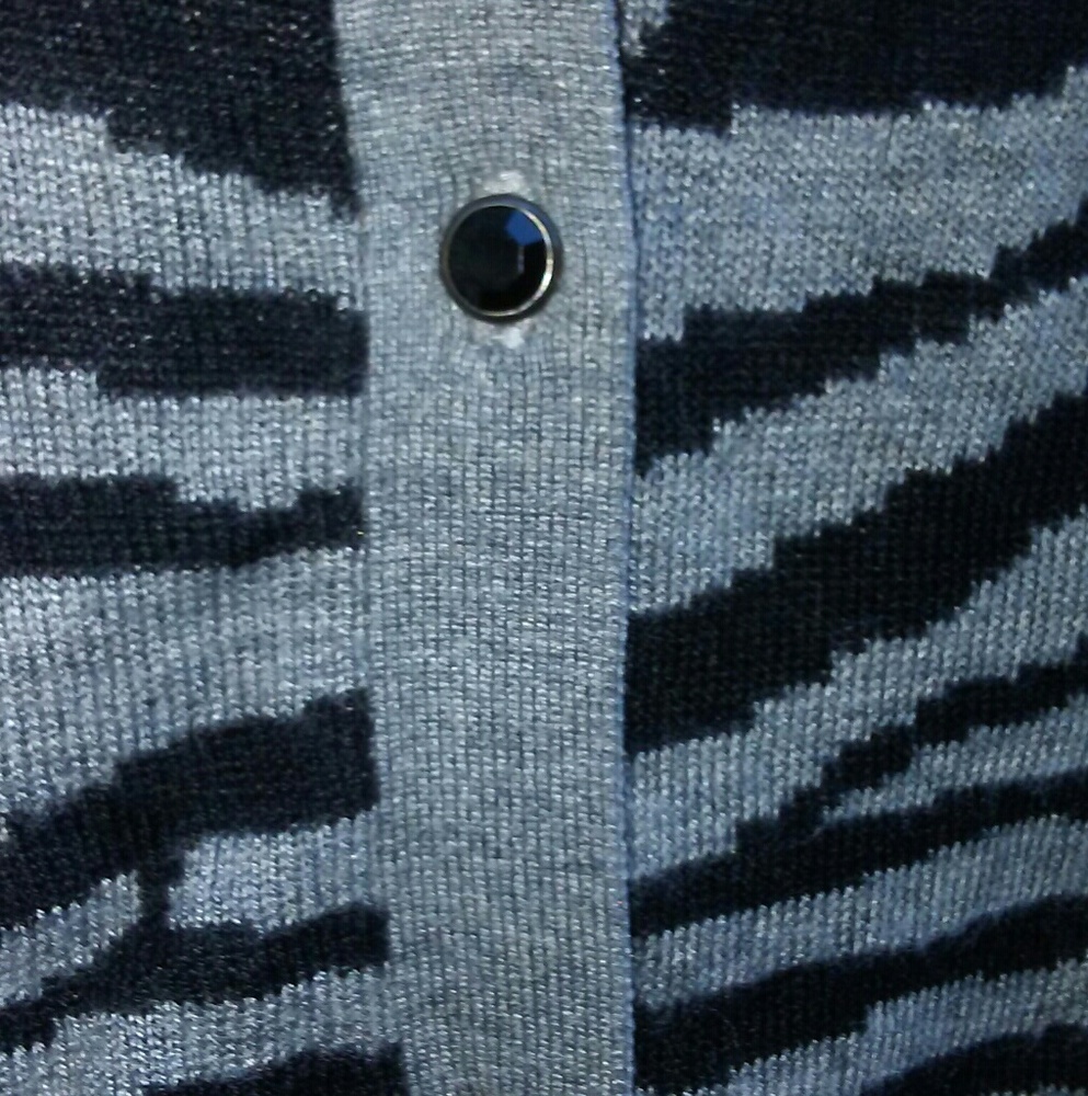 Express Cardigan - Picture 3 of 4